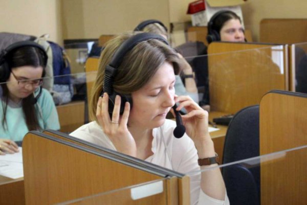 Первый в 2018 году письменный и устный экзамен по китайскому языку HSK, HSKK