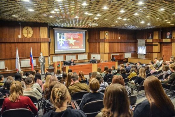 11 ноября в НГТУ прошли открытые лекции приглашенных специалистов из Института Китая и современной Азии Российской академии наук Кулинцева Ю.В. и Петровского В.Е. 