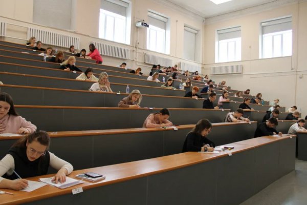 Экзамен HSK успешно прошел в Институте Конфуция НГТУ
