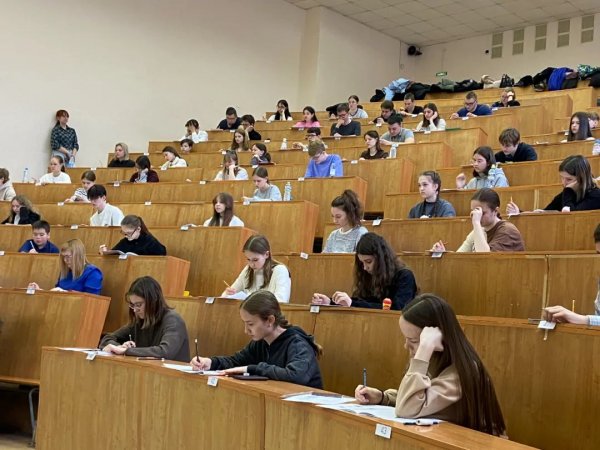 Экзамен HSK успешно прошел в Институте Конфуция НГТУ