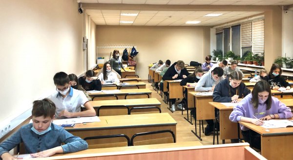 5 декабря в Институте Конфуция НГТУ успешно прошел экзамен HSK.